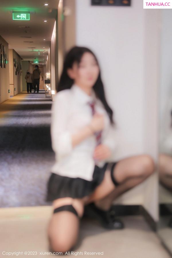 江真真  [XiuRen]高清写真图 2023.03.02 No.6350 江真真 短裙美臀第10张图片